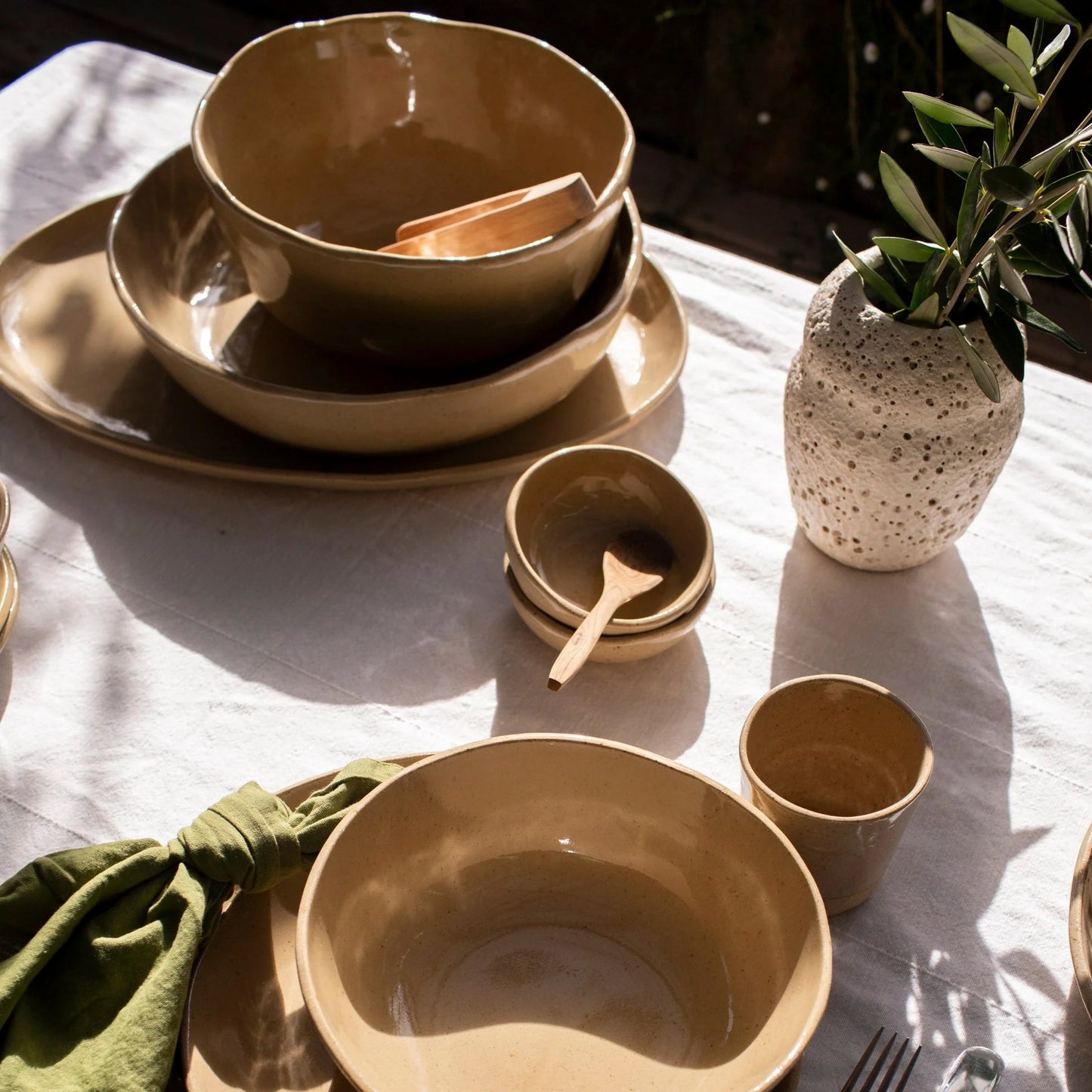 Lil Ceramics. Full Spread Dinner Set - Speckled Tan