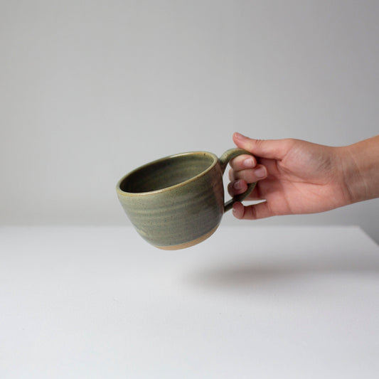 Lil Ceramics. Mug - Kelp