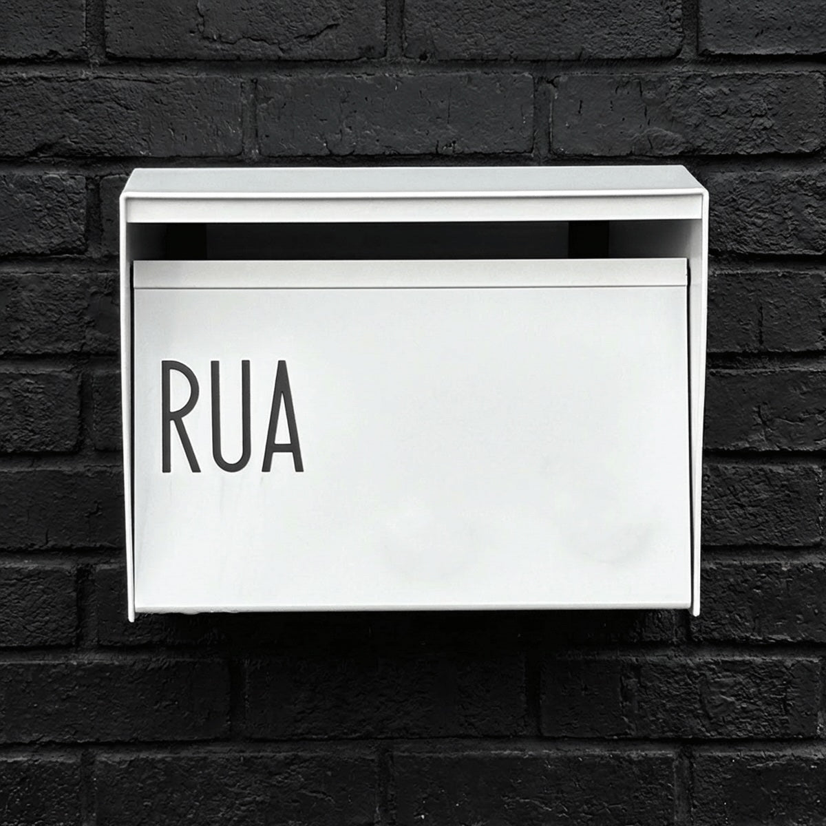 Box Design. Urban letterbox - White casing