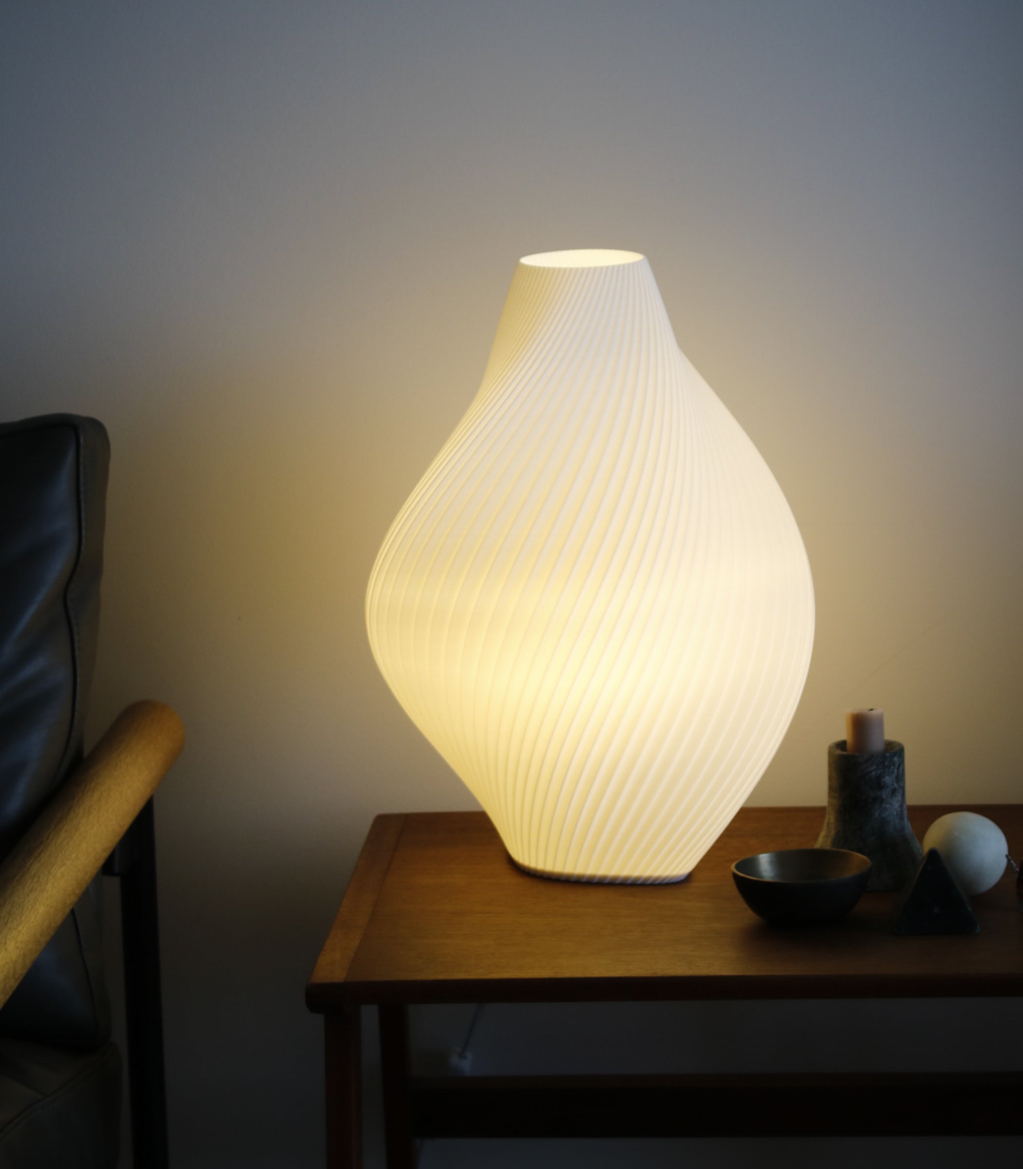 Cam Barrett. Ray 35 Lamp