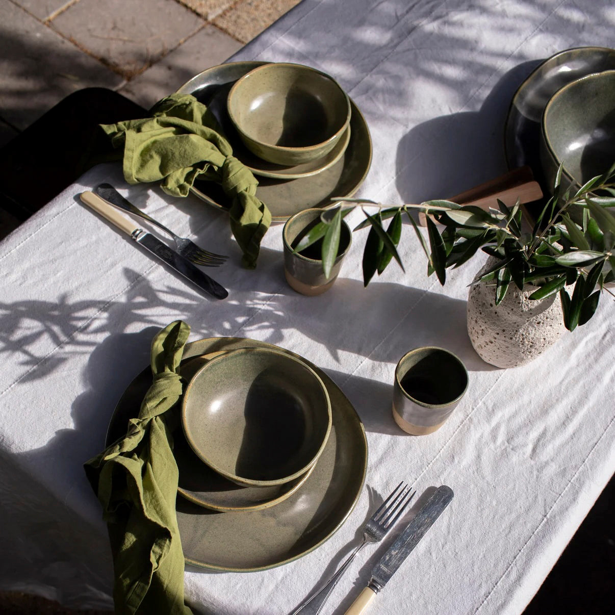 Lil Ceramics. Everyday Essentials Dinner Set