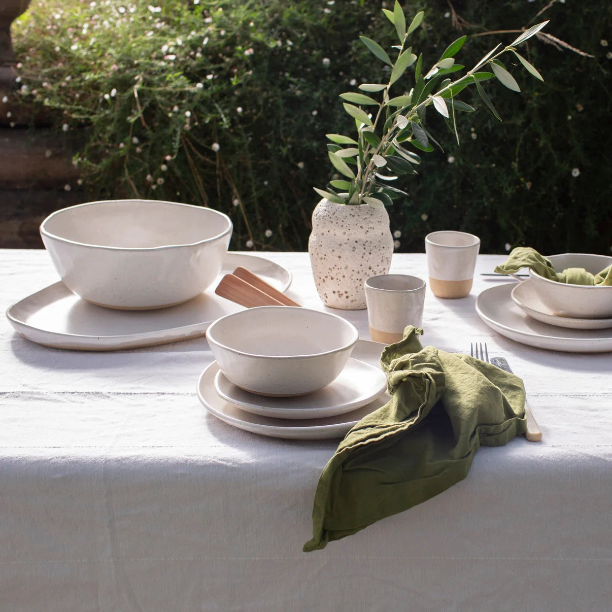 Lil Ceramics. Everyday Essentials Dinner Set