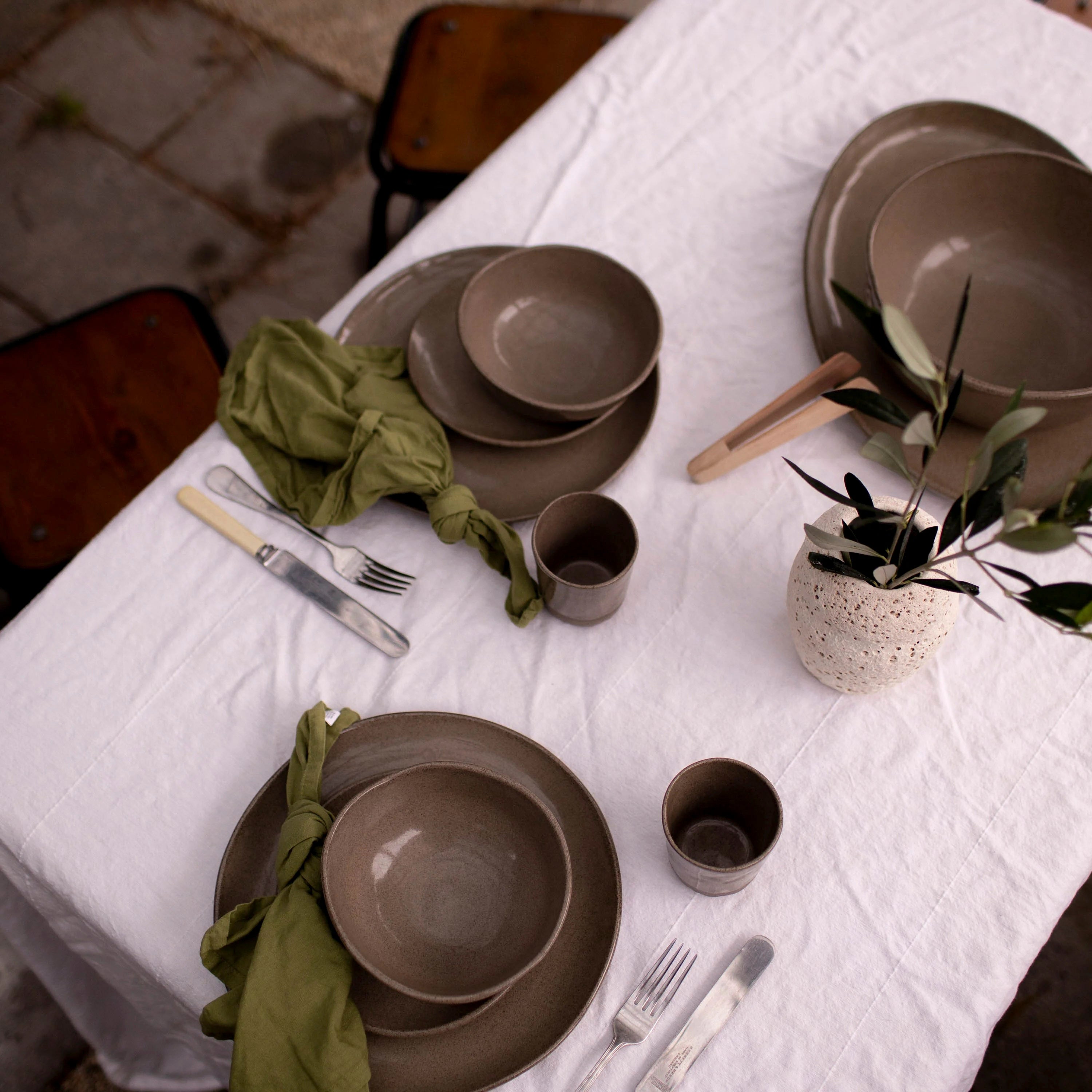 Lil Ceramics. Everyday Essentials Dinner Set