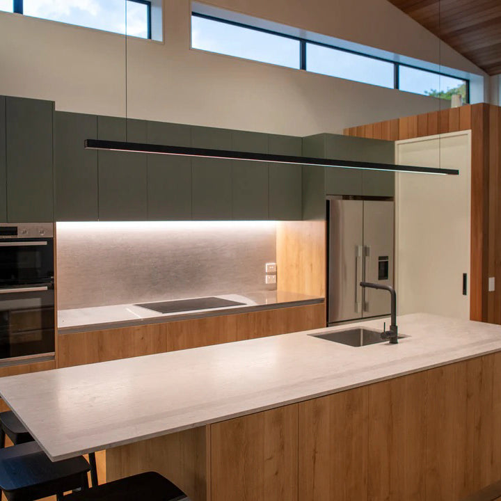 Capsühl Linear LED Linear Pendant | Black