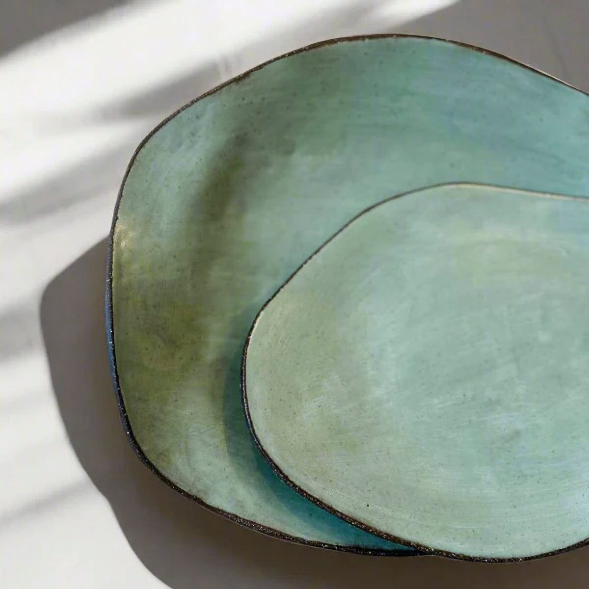 teresamaree.clay. Platter + Pinch pot | Avocado (large)