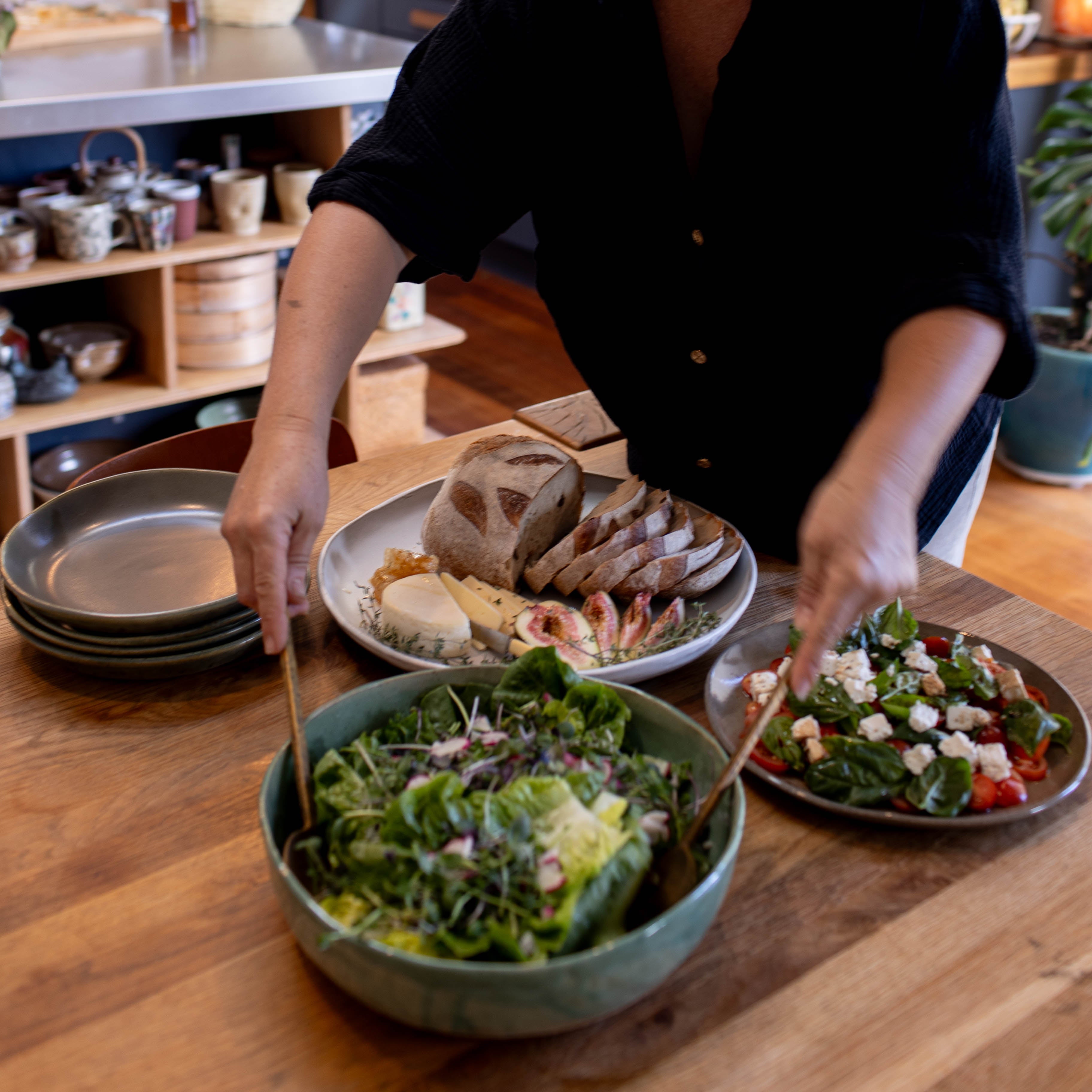 Lil Ceramics. Everyday Large Serving Bowl