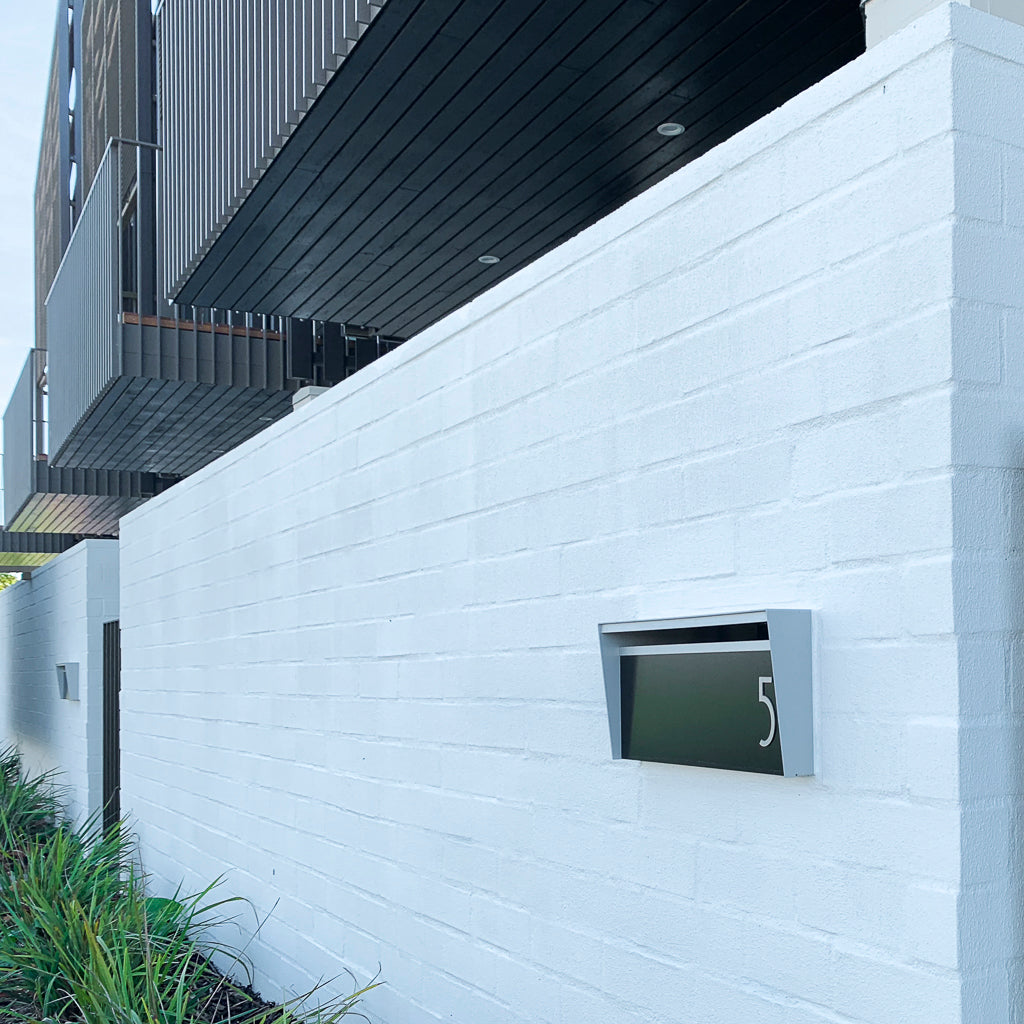 Box Design. Metro letterbox - Silver Pearl casing