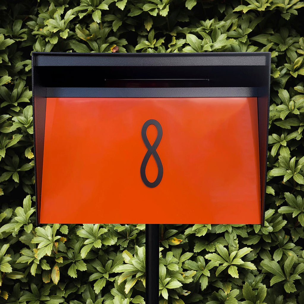 Box Design. Letterbox Pole - Black