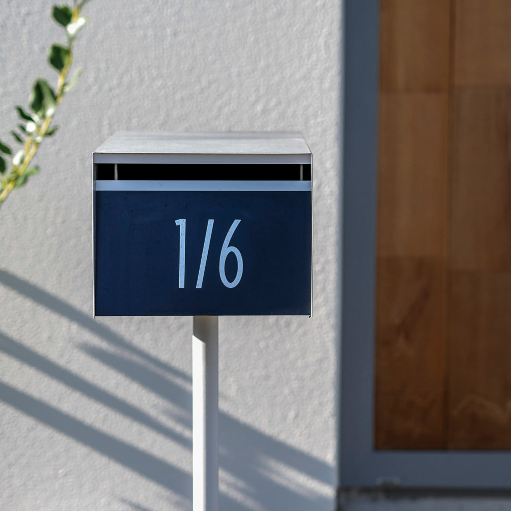 Box Design. Urban letterbox - Silver Pearl casing