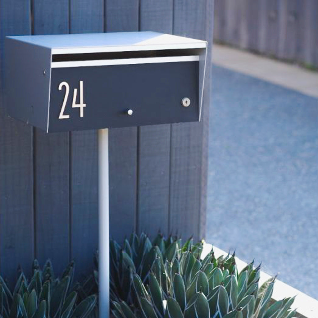 Box Design. Metro letterbox - Silver Pearl casing